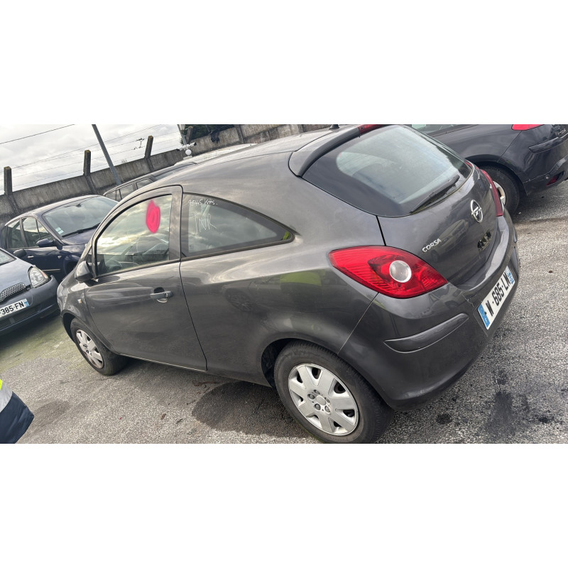 Feu arriere principal gauche (feux) OPEL CORSA D Photo n°12