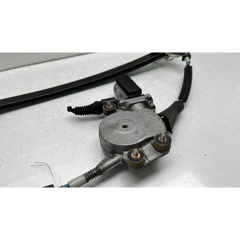 Leve vitre electrique avant droit ALFA ROMEO 147 Photo n°4
