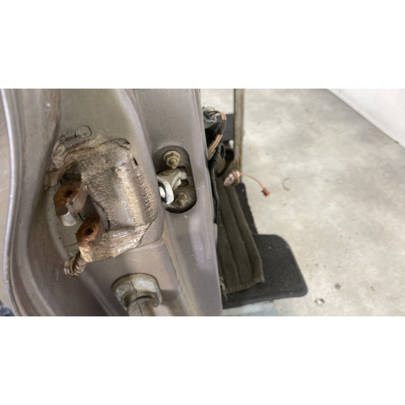 Porte avant droit RENAULT CLIO 2 Photo n°4