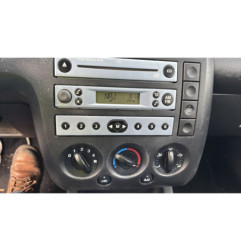 Vitre arriere gauche FORD FIESTA 5