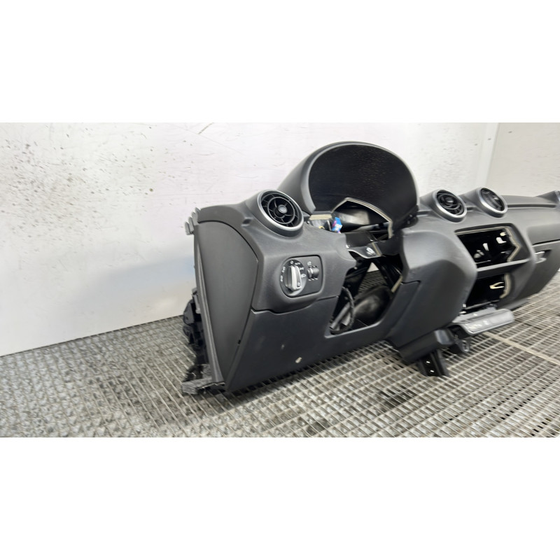 Planche de bord complete AUDI A1 1 Photo n°7
