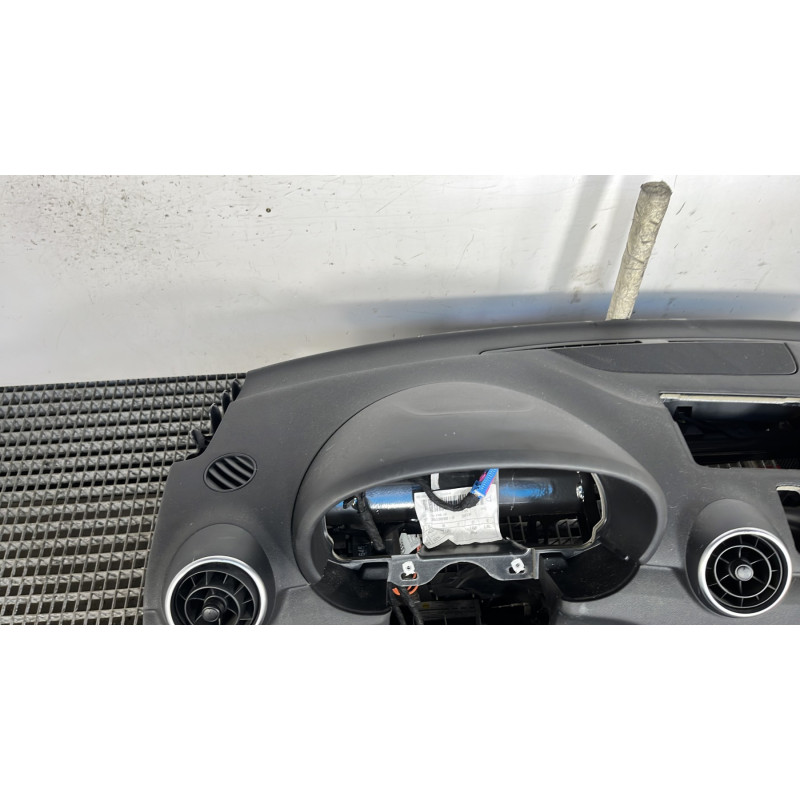 Planche de bord complete AUDI A1 1 Photo n°11
