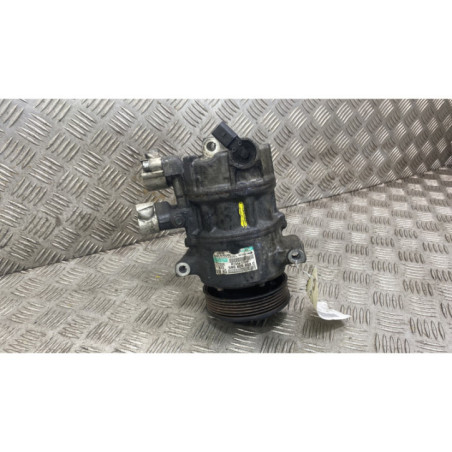 Compresseur clim AUDI A1 1 Photo n°1