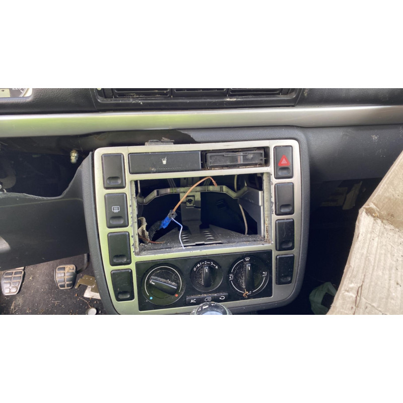 Feu arriere secondaire droit (feux) FORD GALAXY 1 Photo n°18