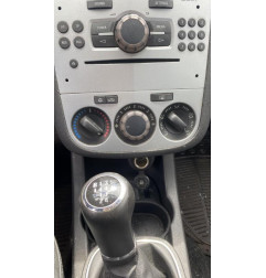 Poignee porte avant droit OPEL CORSA D