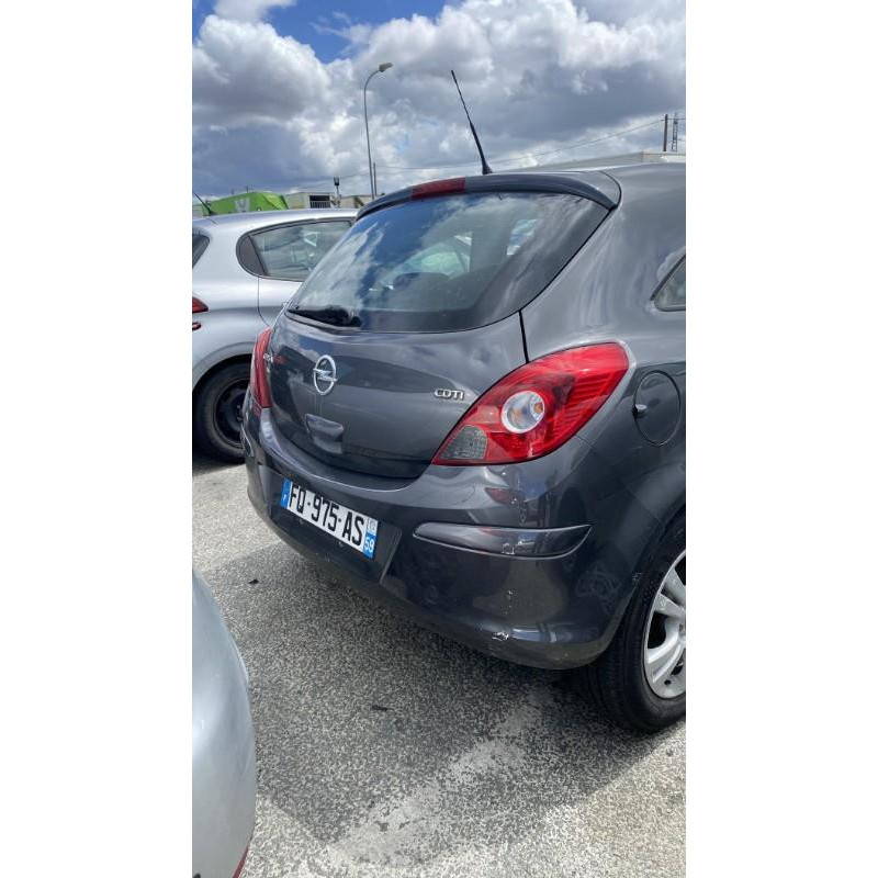 Poignee porte avant droit OPEL CORSA D Photo n°19