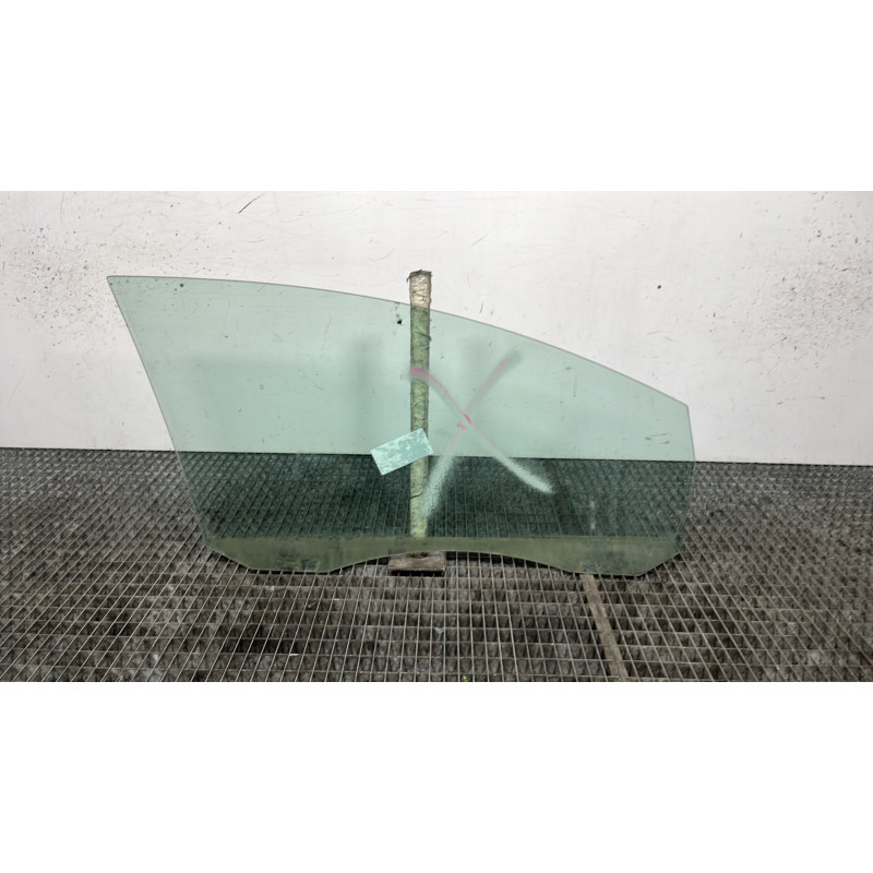 Vitre avant gauche VOLKSWAGEN GOLF PLUS Photo n°4