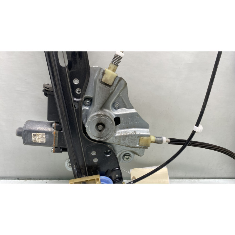 Leve vitre electrique avant droit OPEL ASTRA J Photo n°6