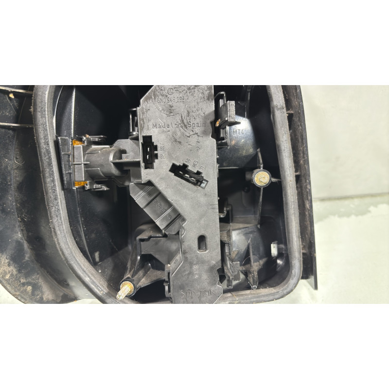 Feu arriere principal droit (feux) VOLKSWAGEN POLO 3 Photo n°5