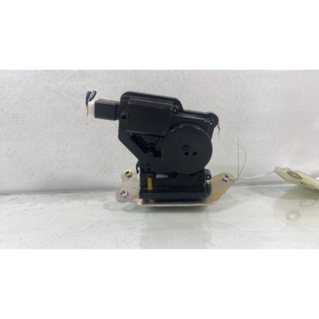 Serrure de coffre SUZUKI SWIFT 5