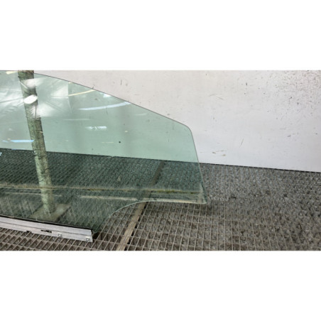 Vitre avant droit OPEL ASTRA H