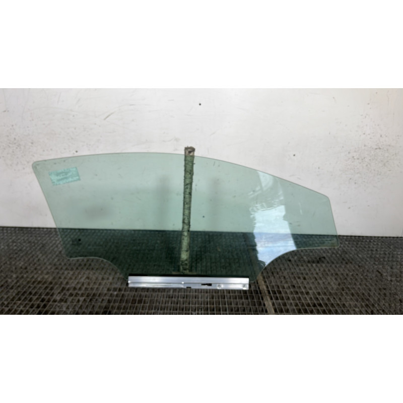 Vitre avant gauche OPEL ASTRA H Photo n°4