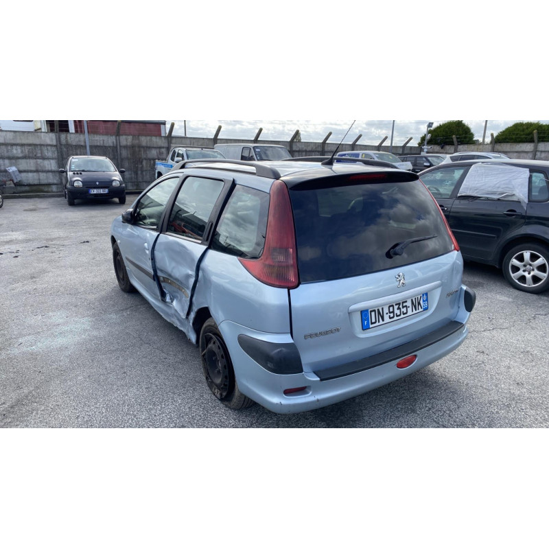 Vitre arriere droit PEUGEOT 206 Photo n°13