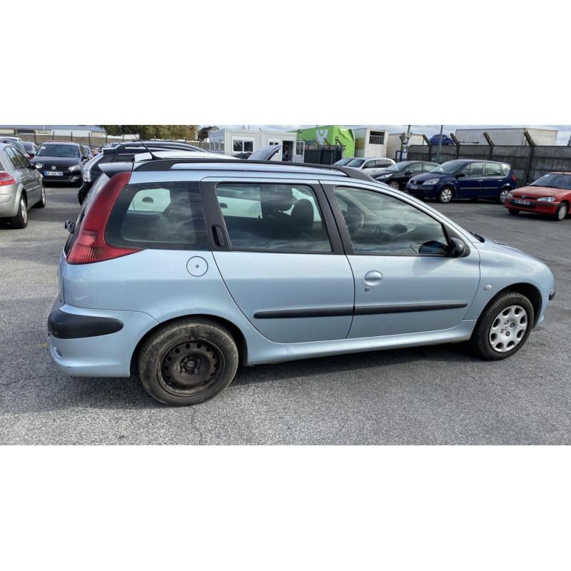 Vitre arriere droit PEUGEOT 206 Photo n°16
