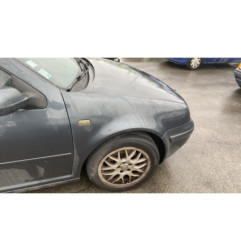 Pretensionneur de ceinture avant droit VOLKSWAGEN GOLF 4