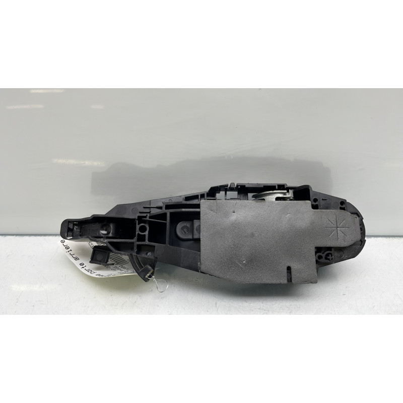 Poignee porte arriere droit PEUGEOT 5008 2 Photo n°3