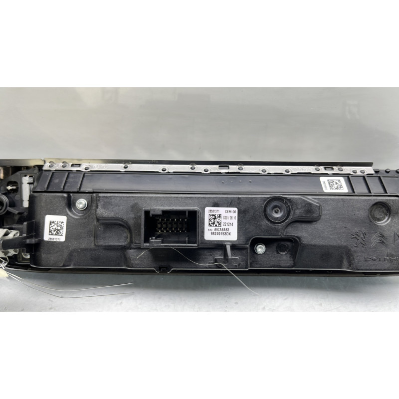 Bouton de warning PEUGEOT 5008 2 Photo n°4