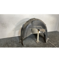 Pare boue arriere droit PEUGEOT 5008 2