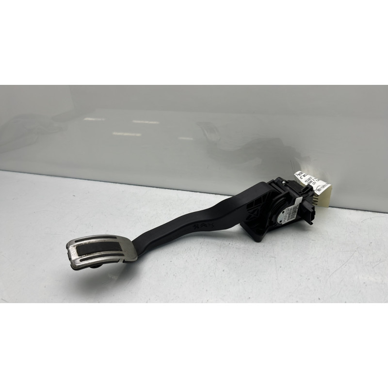 Pedale d'accelerateur PEUGEOT 5008 2 Photo n°1