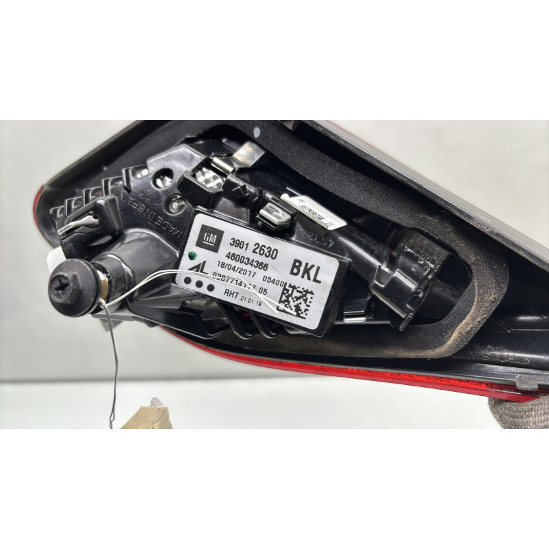 Feu arriere secondaire droit (feux) OPEL CORSA E Photo n°3