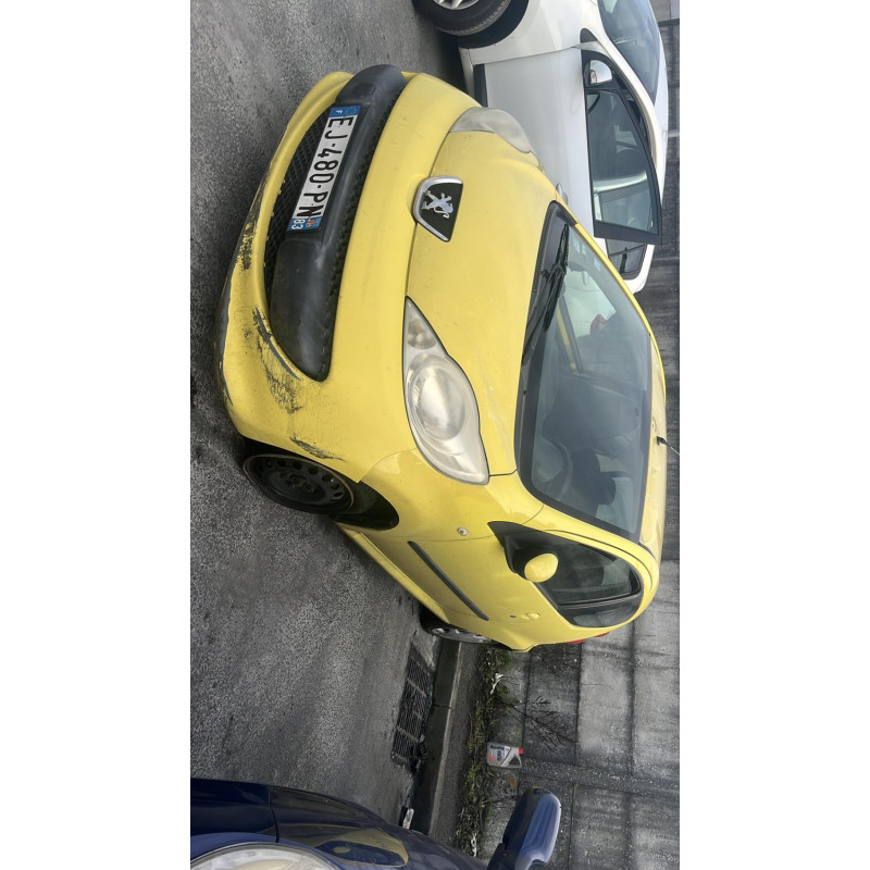 Poignee porte avant droit PEUGEOT 107 Photo n°12