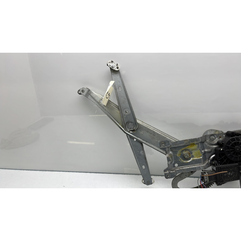 Leve vitre electrique avant gauche OPEL CORSA B Photo n°3