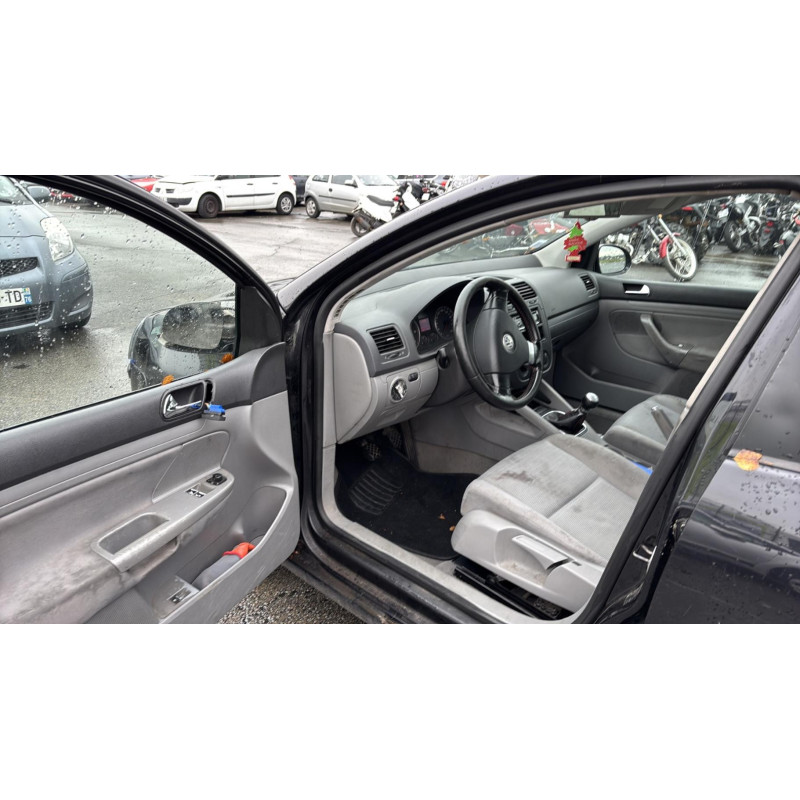 Eclairage de plafonnier VOLKSWAGEN GOLF 5 Photo n°6