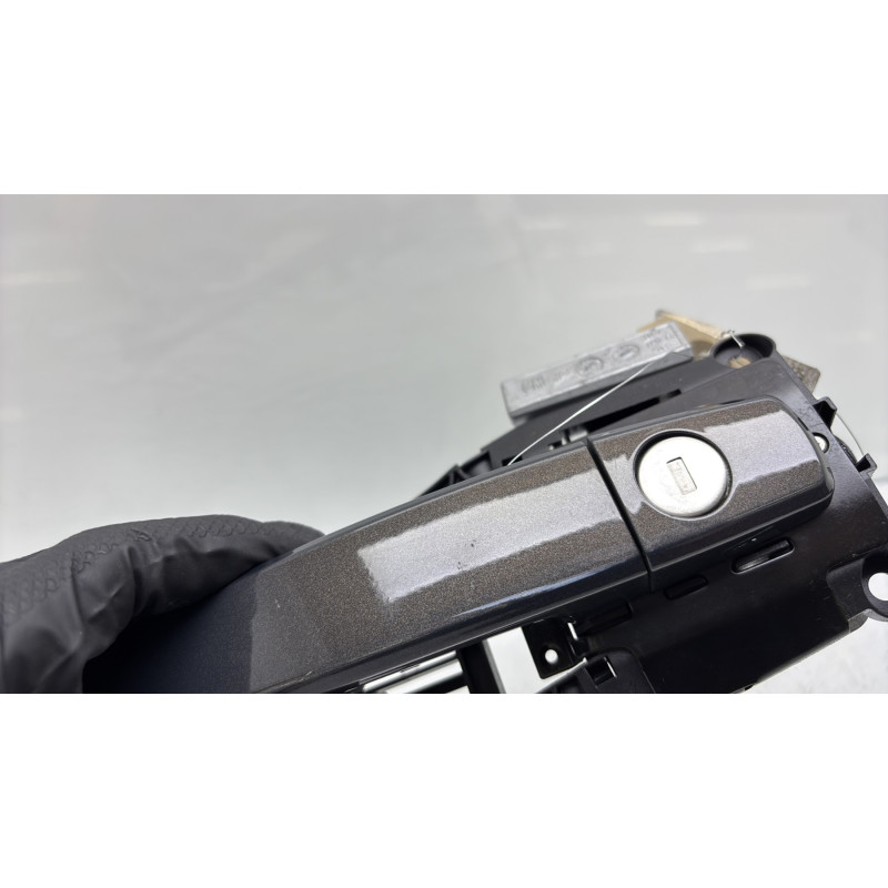 Poignee porte avant gauche OPEL MERIVA B Photo n°3