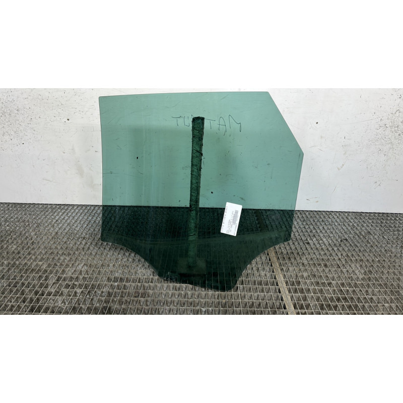 Vitre arriere droit OPEL MERIVA B Photo n°4