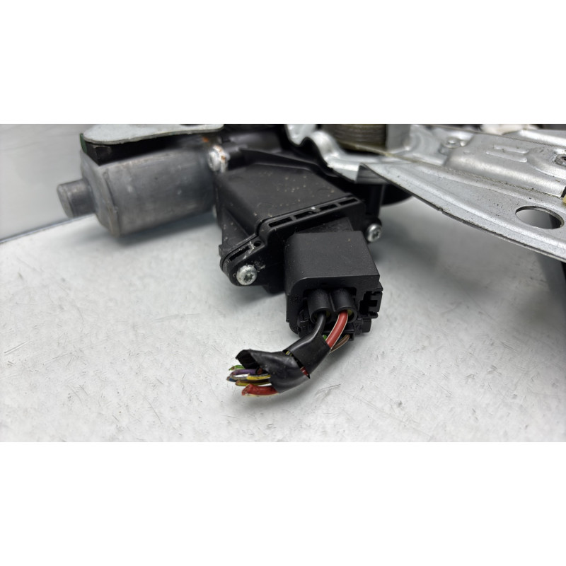 Leve vitre electrique avant droit OPEL MERIVA B Photo n°5
