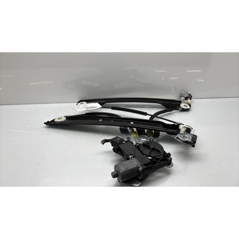 Leve vitre electrique avant droit OPEL MERIVA B Photo n°7