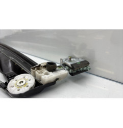 Leve vitre electrique avant droit OPEL MERIVA B