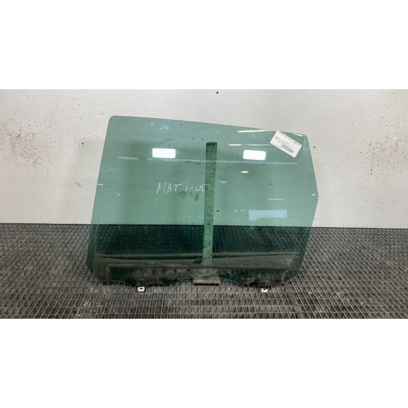 Vitre arriere gauche RENAULT SCENIC 3 Photo n°1