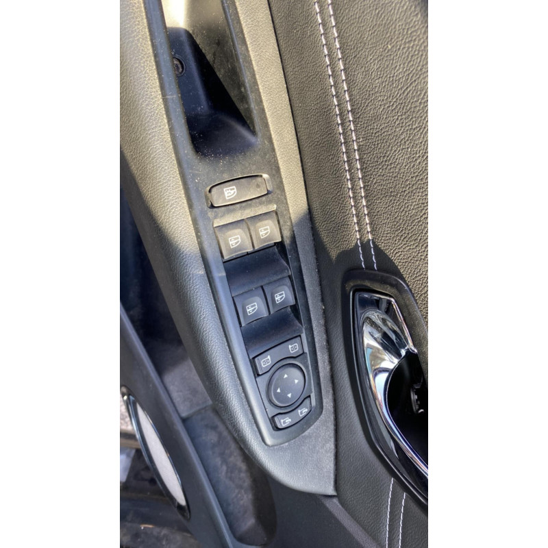 Vitre arriere gauche RENAULT SCENIC 3 Photo n°15