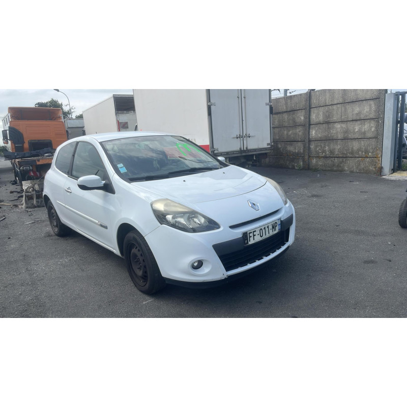 Feu arriere principal gauche (feux) RENAULT CLIO 3 Photo n°5