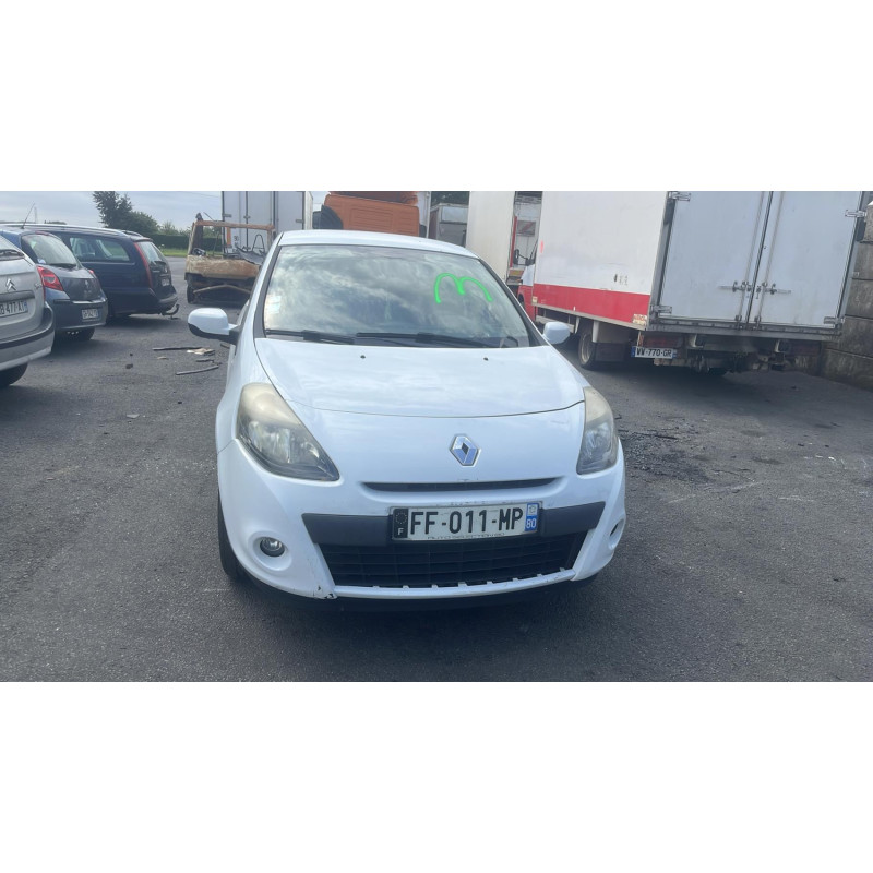 Feu arriere principal gauche (feux) RENAULT CLIO 3 Photo n°7