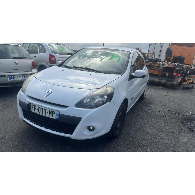Feu arriere principal gauche (feux) RENAULT CLIO 3 Photo n°9