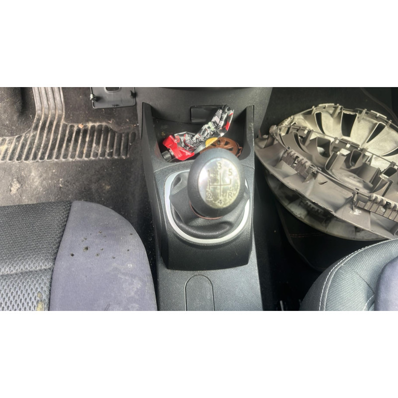 Feu arriere principal gauche (feux) RENAULT CLIO 3 Photo n°12