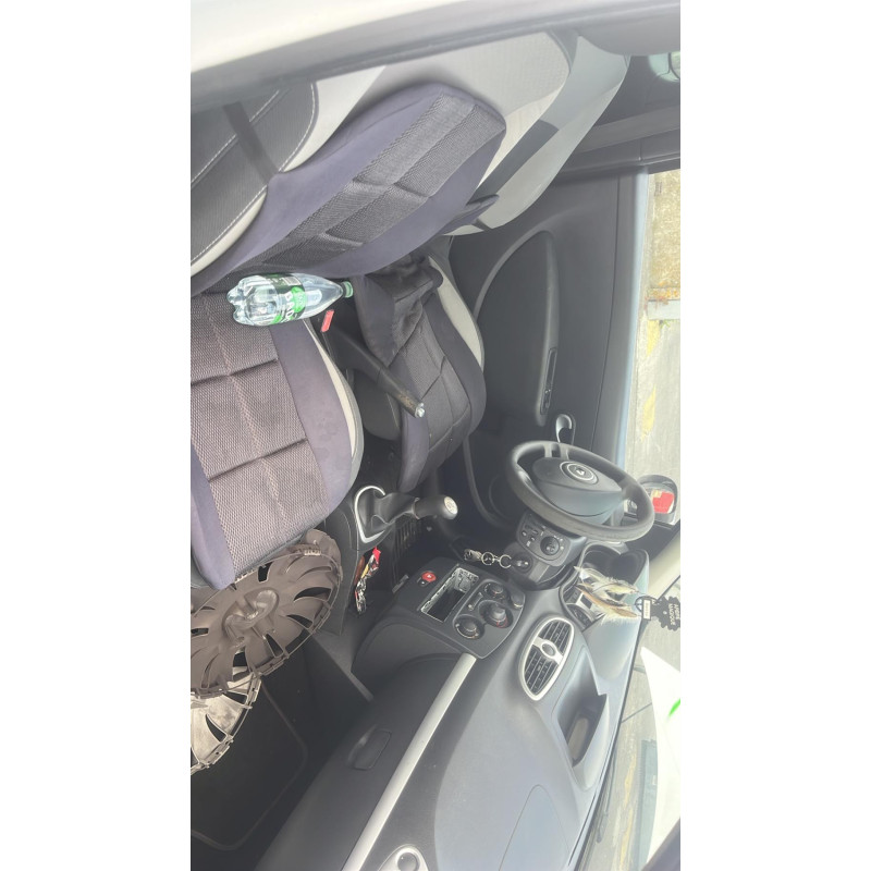 Feu arriere principal gauche (feux) RENAULT CLIO 3 Photo n°16