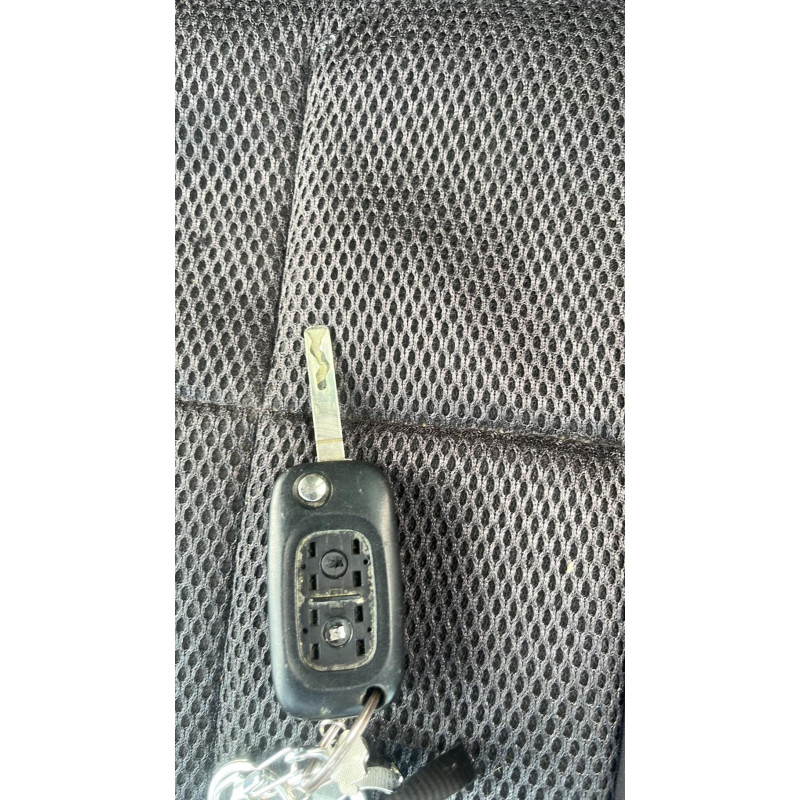Feu arriere principal gauche (feux) RENAULT CLIO 3 Photo n°18