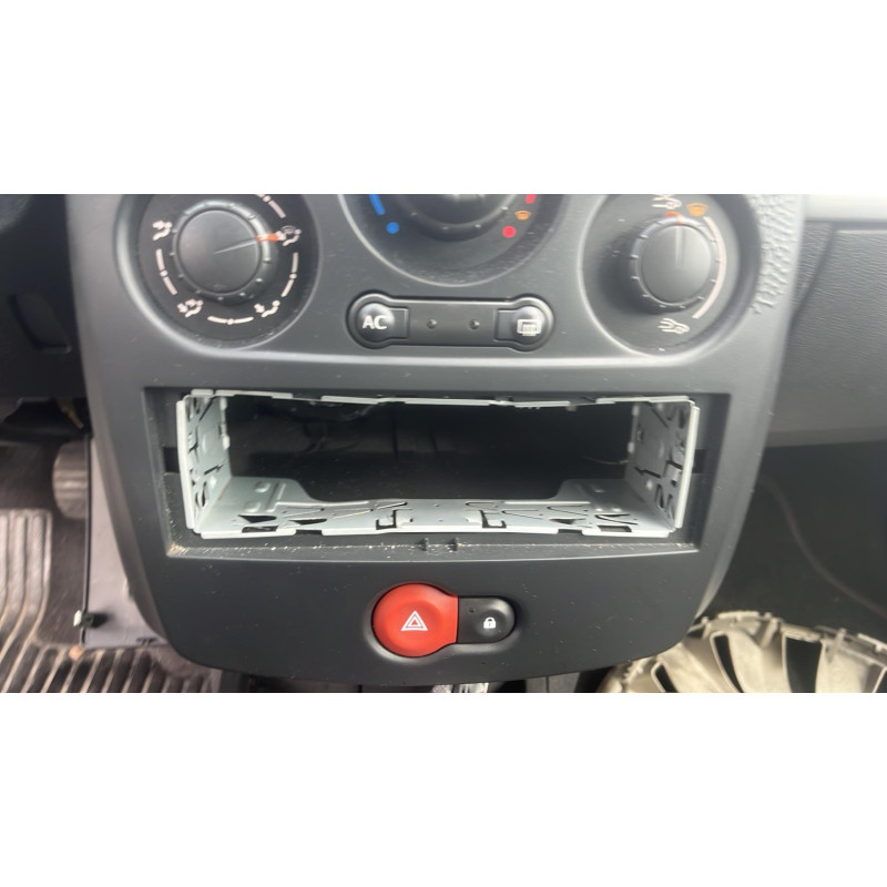 Feu arriere principal gauche (feux) RENAULT CLIO 3 Photo n°20