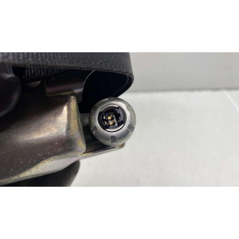 Pretensionneur de ceinture avant droit PEUGEOT 107 Photo n°4