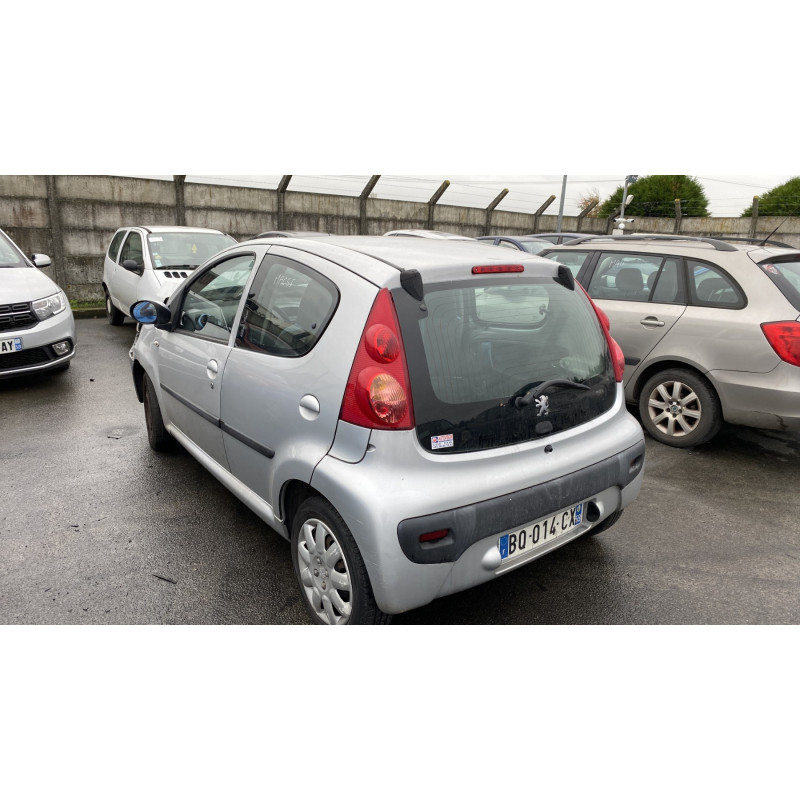 Pretensionneur de ceinture avant droit PEUGEOT 107 Photo n°8