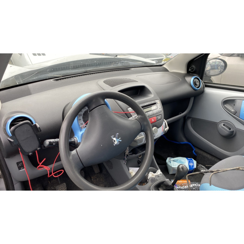 Pretensionneur de ceinture avant droit PEUGEOT 107 Photo n°16