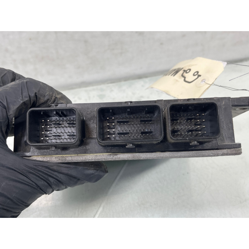 Calculateur moteur DACIA LOGAN 1 Photo n°3