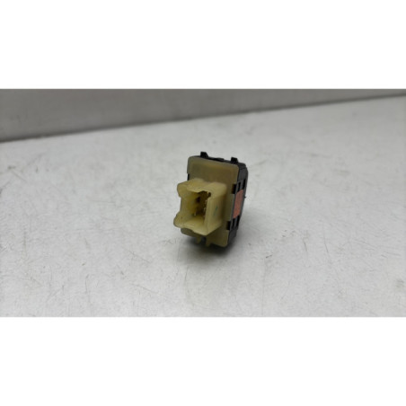 Interrupteur de leve vitre avant gauche DACIA SANDERO 2