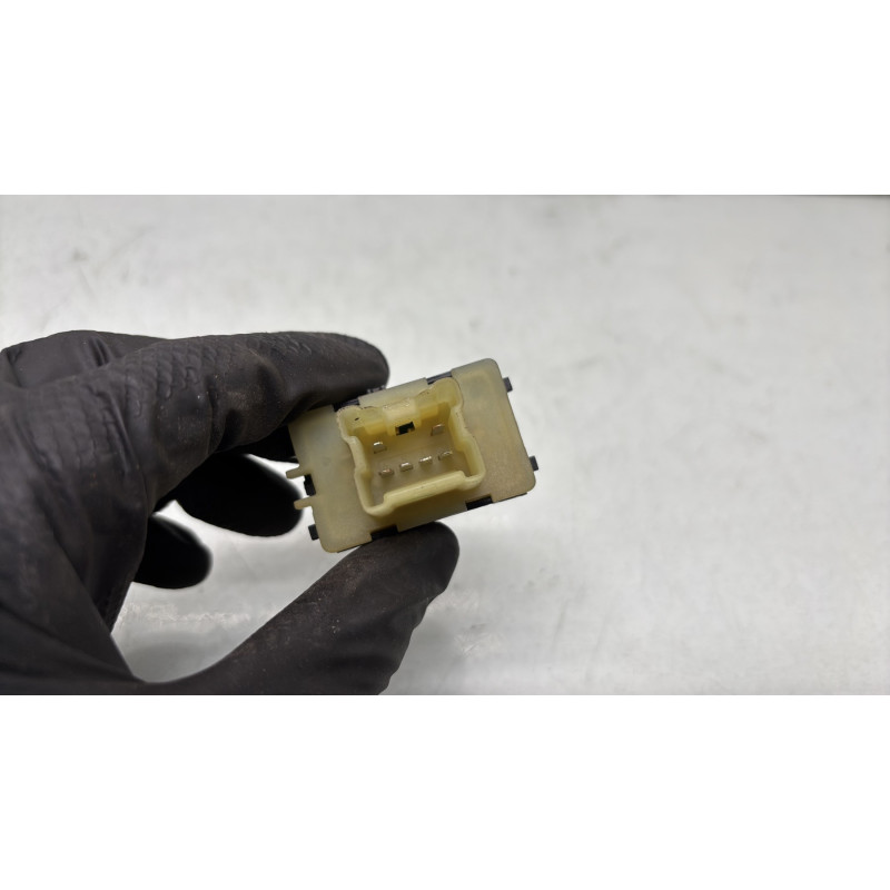 Interrupteur de leve vitre avant gauche DACIA SANDERO 2 Photo n°3
