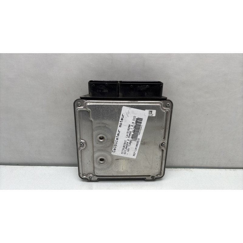 Calculateur moteur MITSUBISHI OUTLANDER 2 Photo n°4