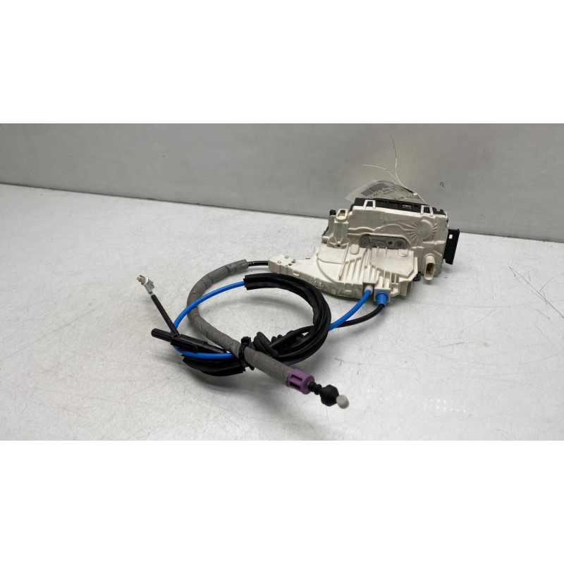 Serrure arriere droit MERCEDES CLASSE C 204 Photo n°3