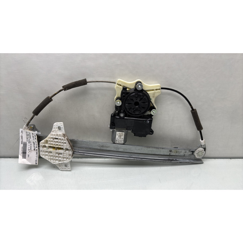 Leve vitre electrique avant gauche HYUNDAI I 20 2 Photo n°3